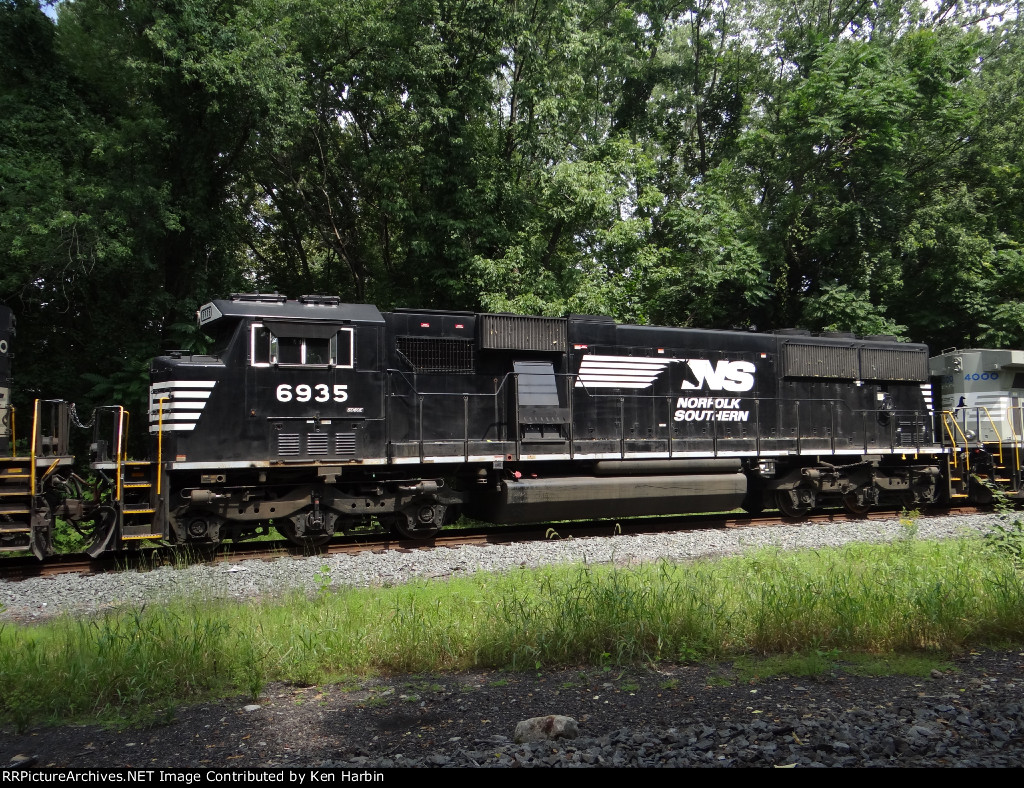 NS 6935